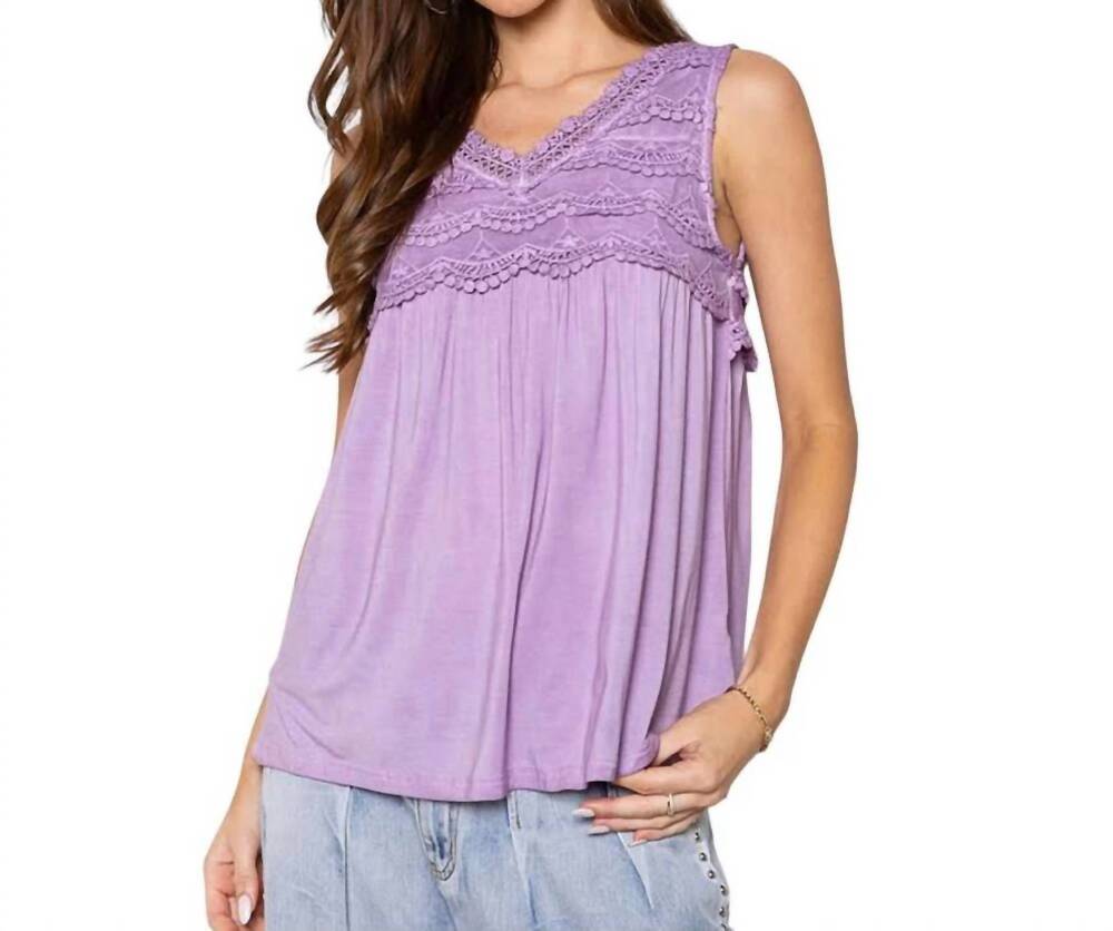 NEW POL v-neck tank top in lavender